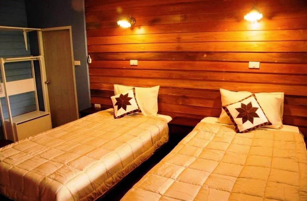 Ban Boonchu Bed and Breakfast Αγιουτάγια Δωμάτιο φωτογραφία